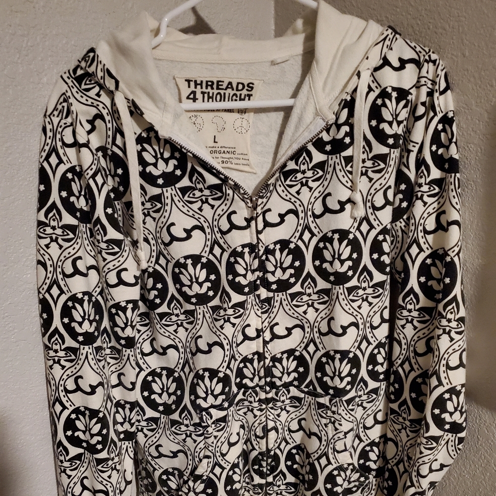 Threads for thought light weight full zip hoodie L